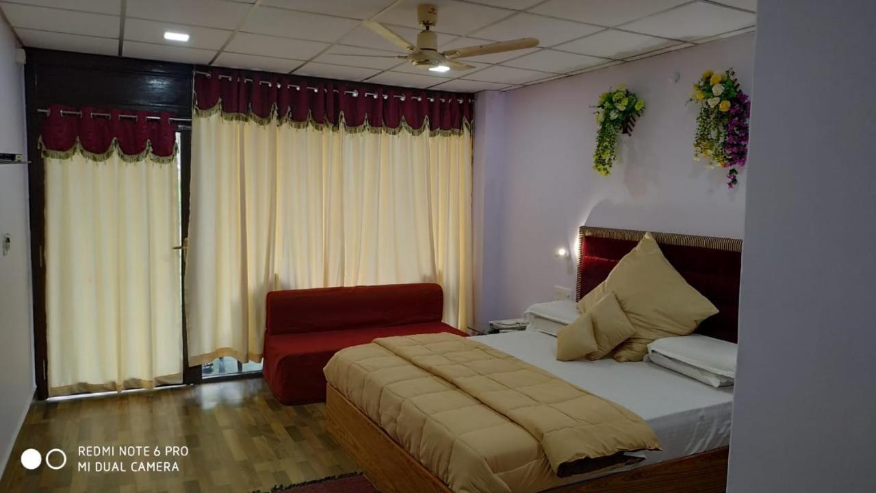 Coconhuts Beach Resort Lakshmanpur Eksteriør billede