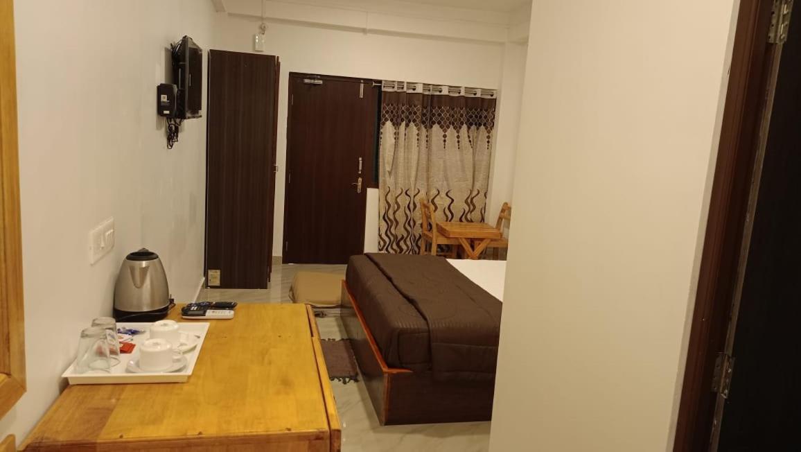 Coconhuts Beach Resort Lakshmanpur Eksteriør billede
