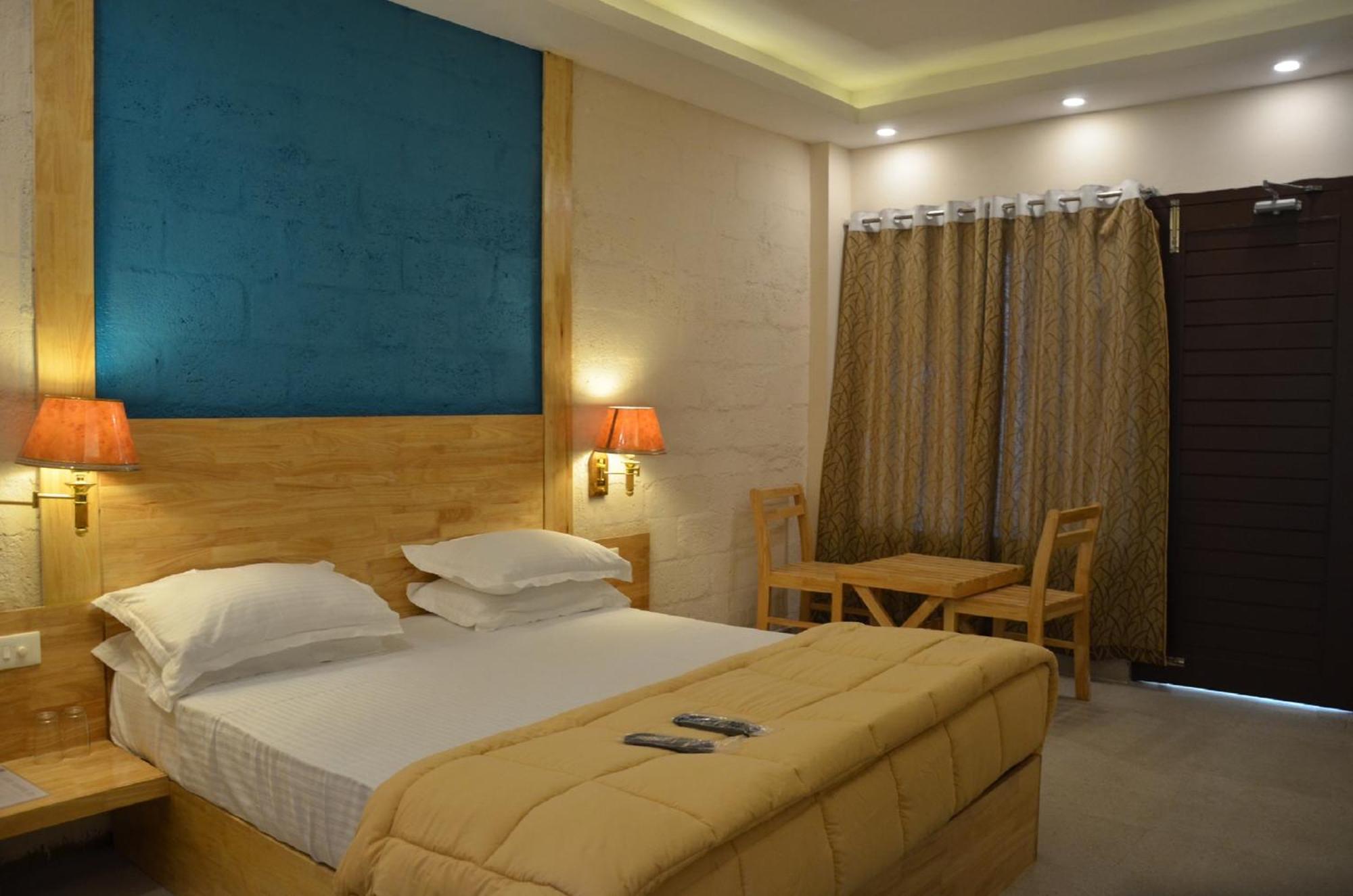 Coconhuts Beach Resort Lakshmanpur Eksteriør billede