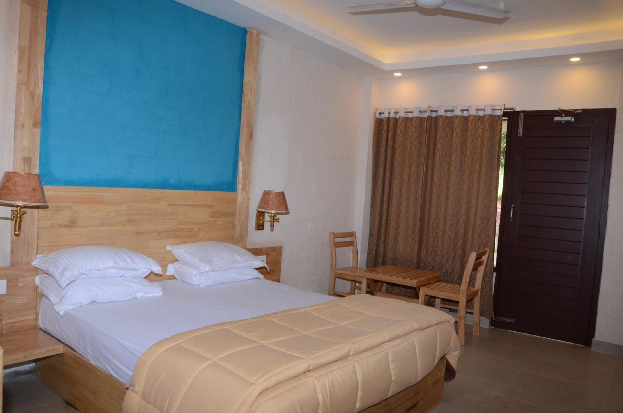 Coconhuts Beach Resort Lakshmanpur Eksteriør billede