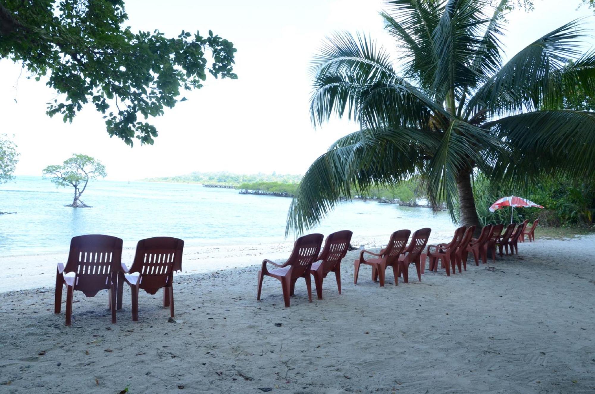 Coconhuts Beach Resort Lakshmanpur Eksteriør billede