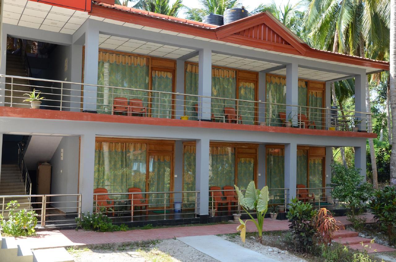 Coconhuts Beach Resort Lakshmanpur Eksteriør billede